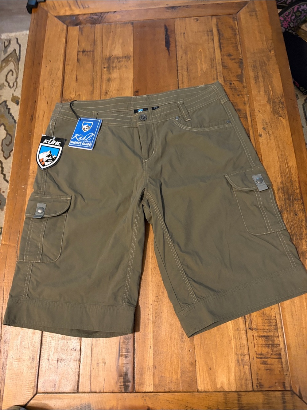 Kuhl Women's Sage Green Cargo Shorts size 14
